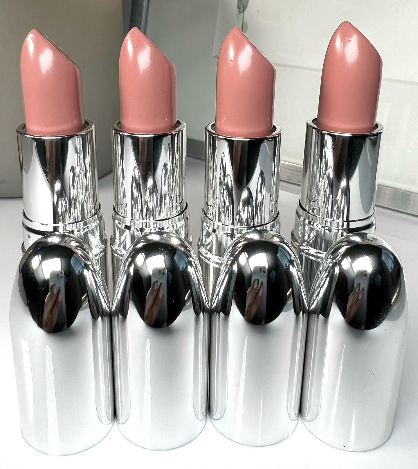 7 Best Luxury Natural Makeup Brands to Try