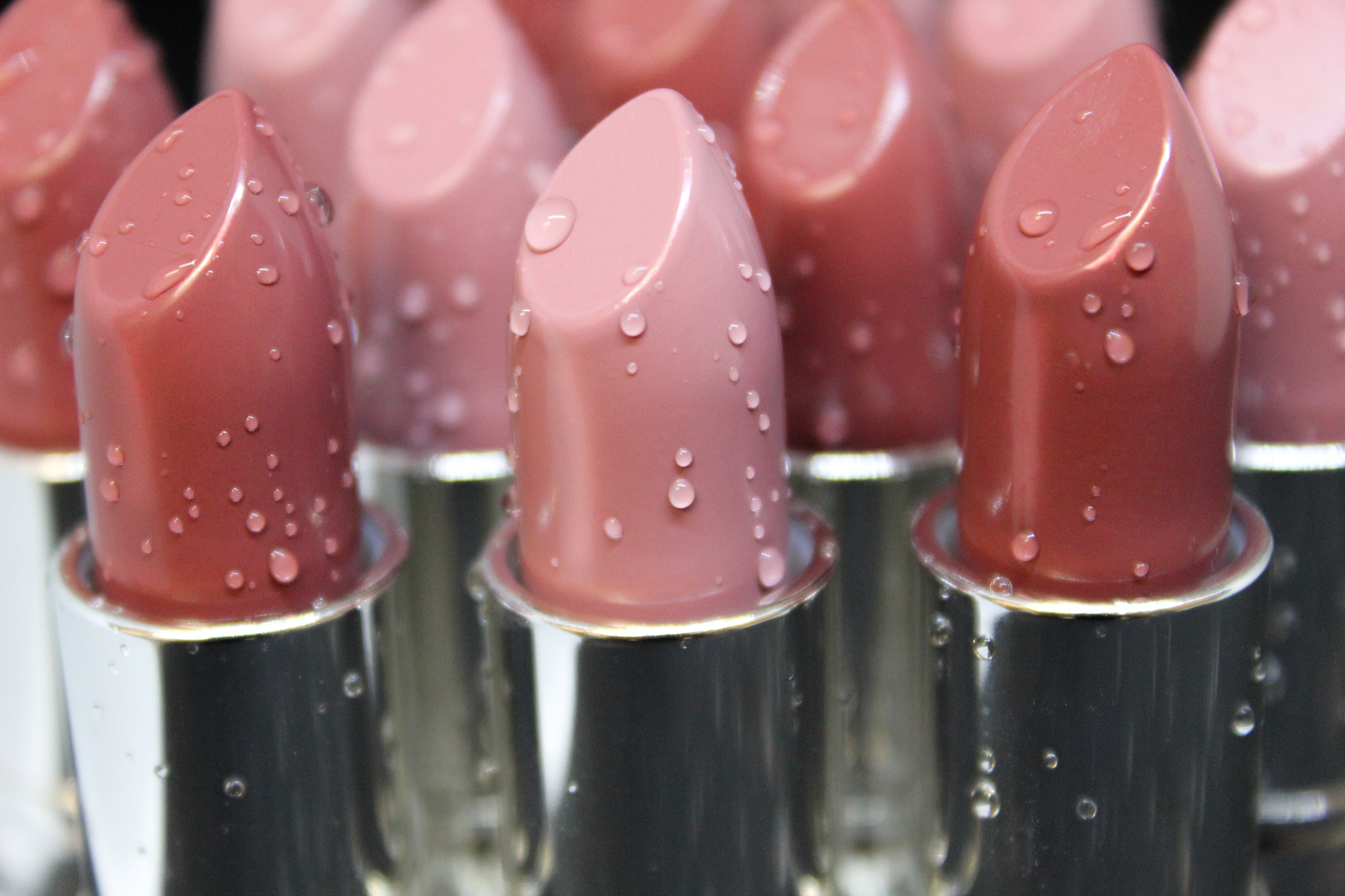 Nude Envie Delivers Berry Berry Delicious