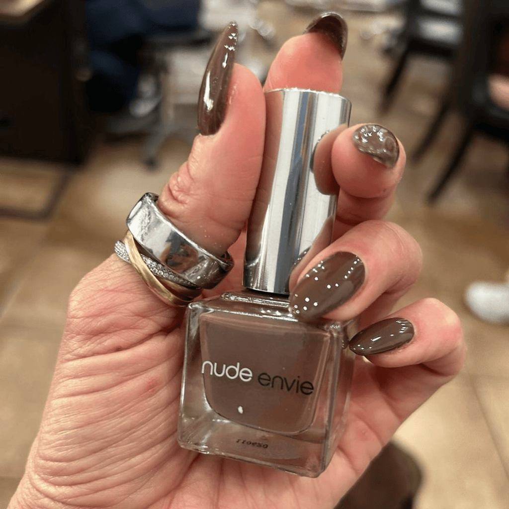 nail lacquer captivate