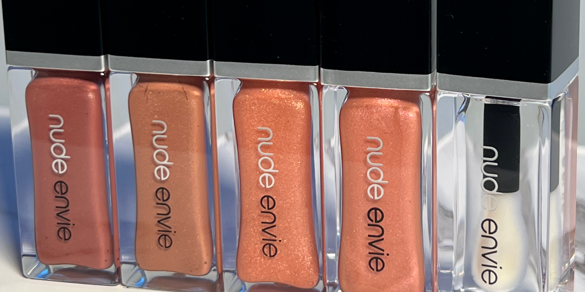 Best Non-Sticky Lip Glosses: Shine Without the Stick