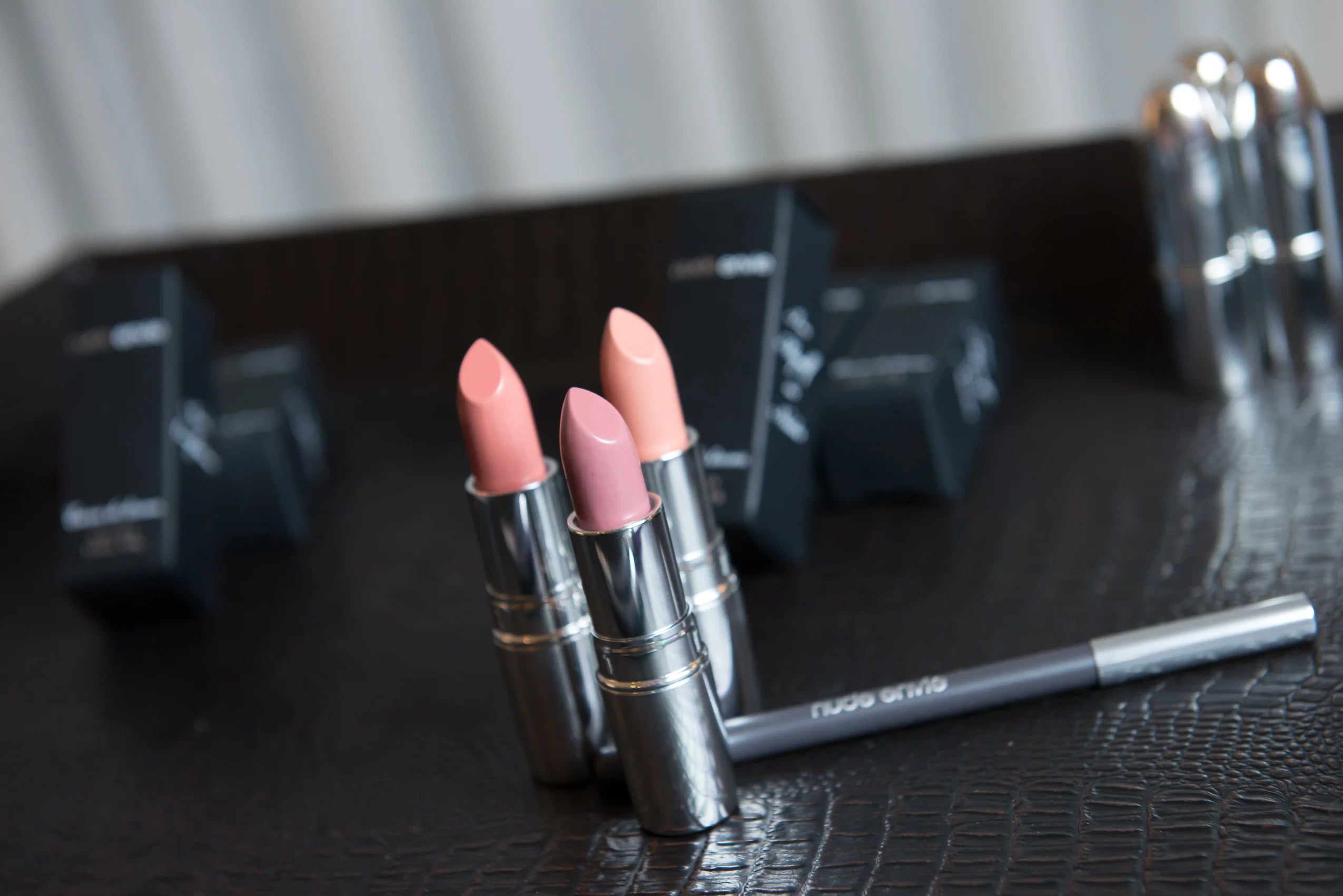 Lip Contouring for Fuller Lips in 5 Easy Steps