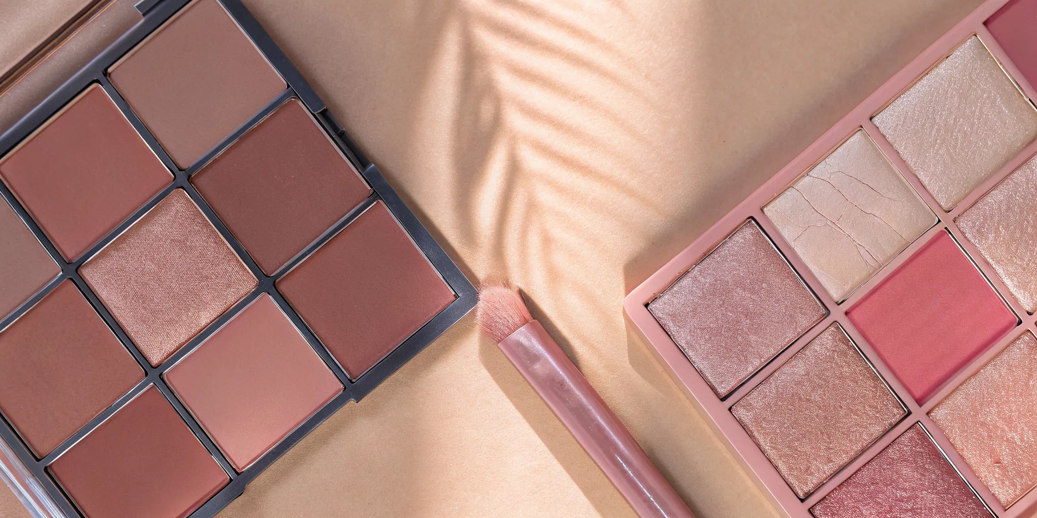 Coordinated nude cosmetics for natural makeup looks