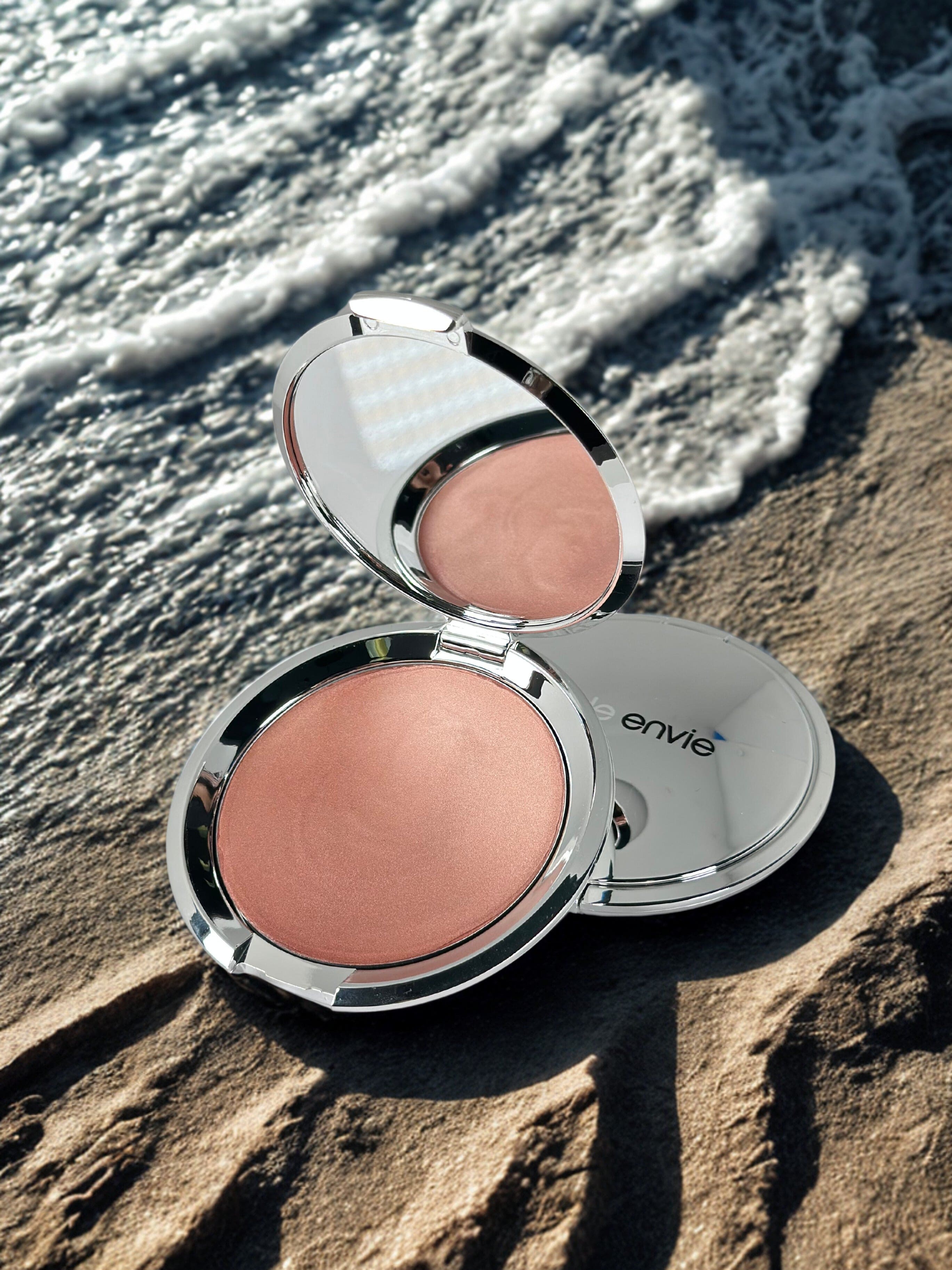 Glistening Cream Blush/Highlighter Best (Large)